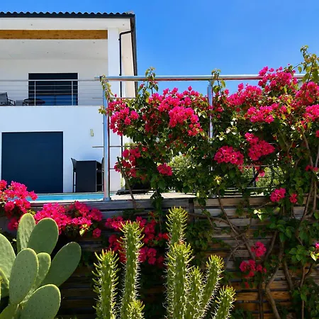 Les Hauts De Apartment *